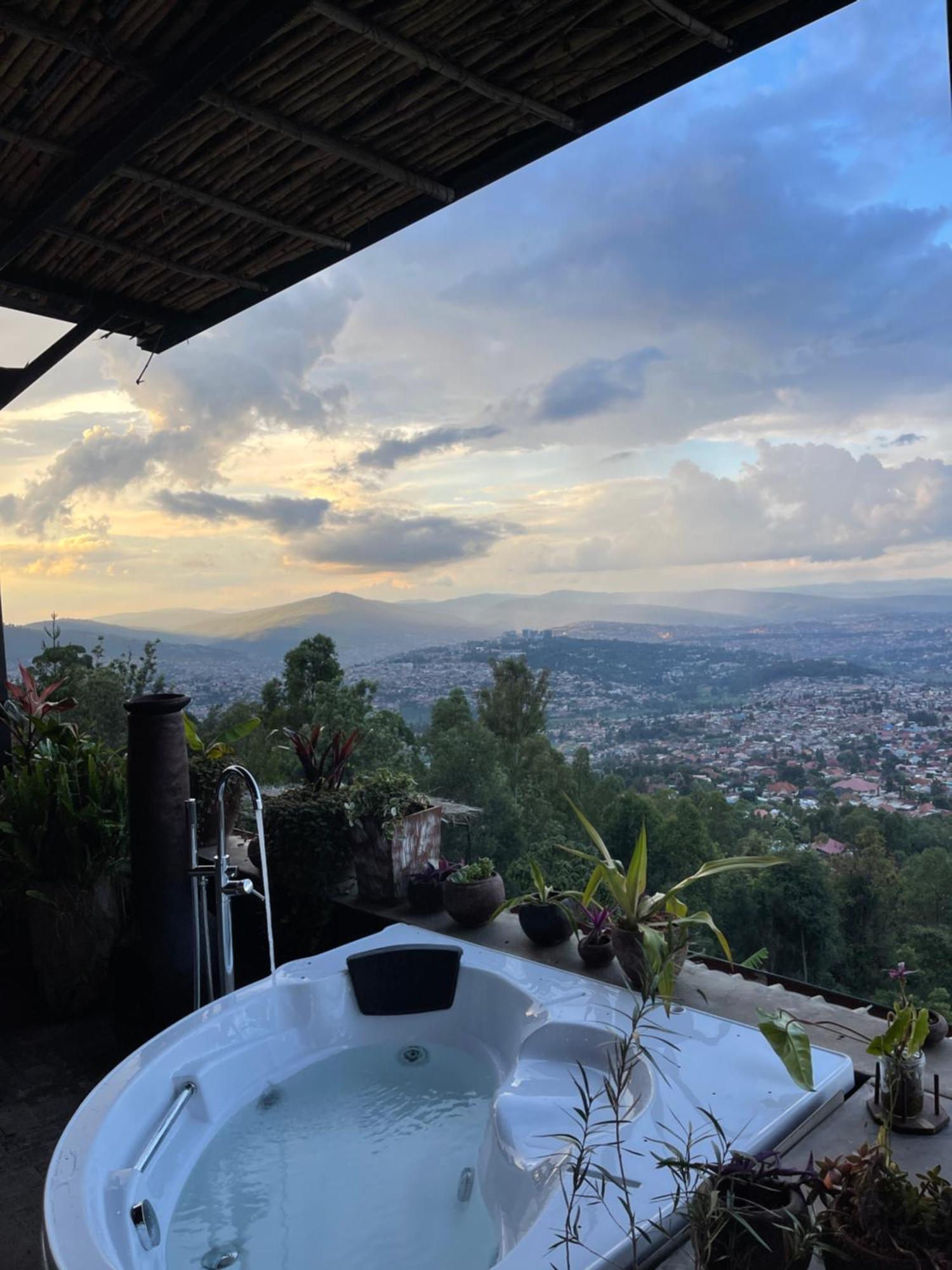 Eagle View Lodge - Kigali Exteriör bild